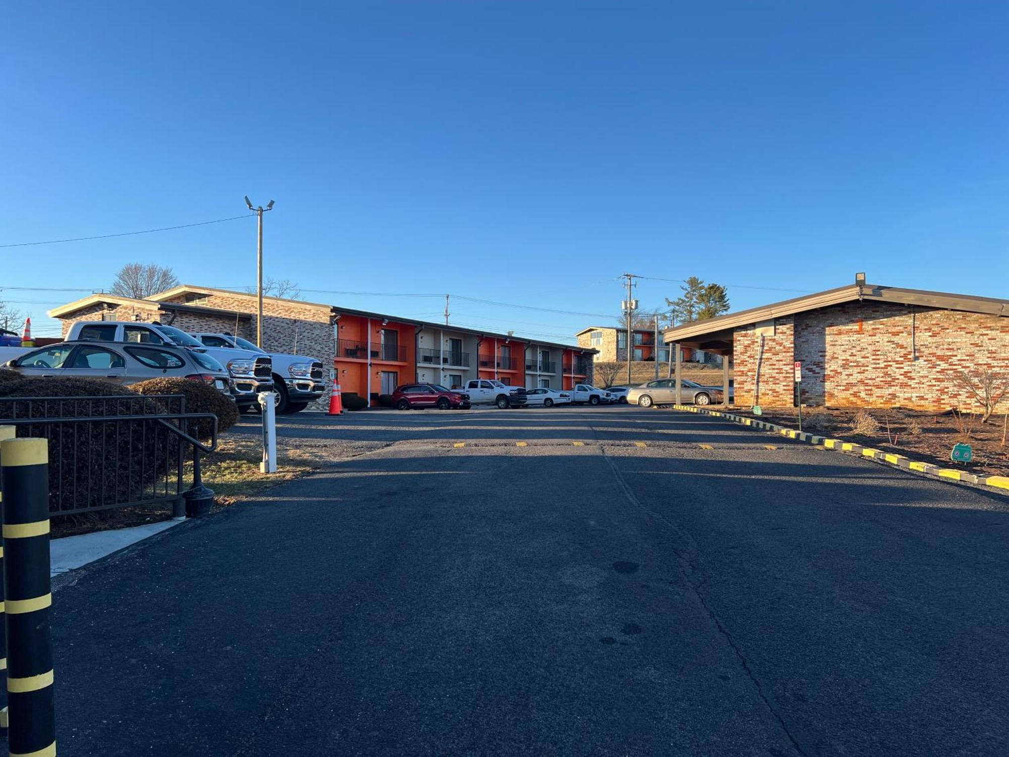 Travelodge By Wyndham Wytheville Exterior photo